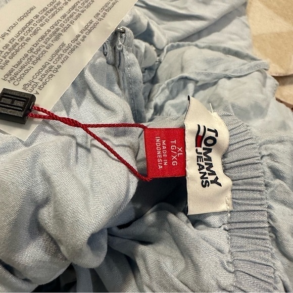 Tommy Hilfiger jeans chambray ruffled sleeveless jumpsuit - Picture 9 of 10